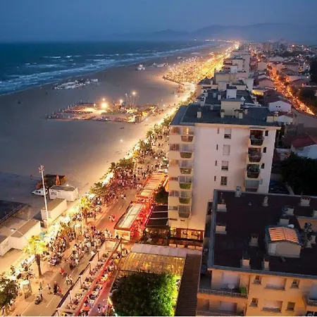 Superbe Entierement Renovee بيت للعطل *